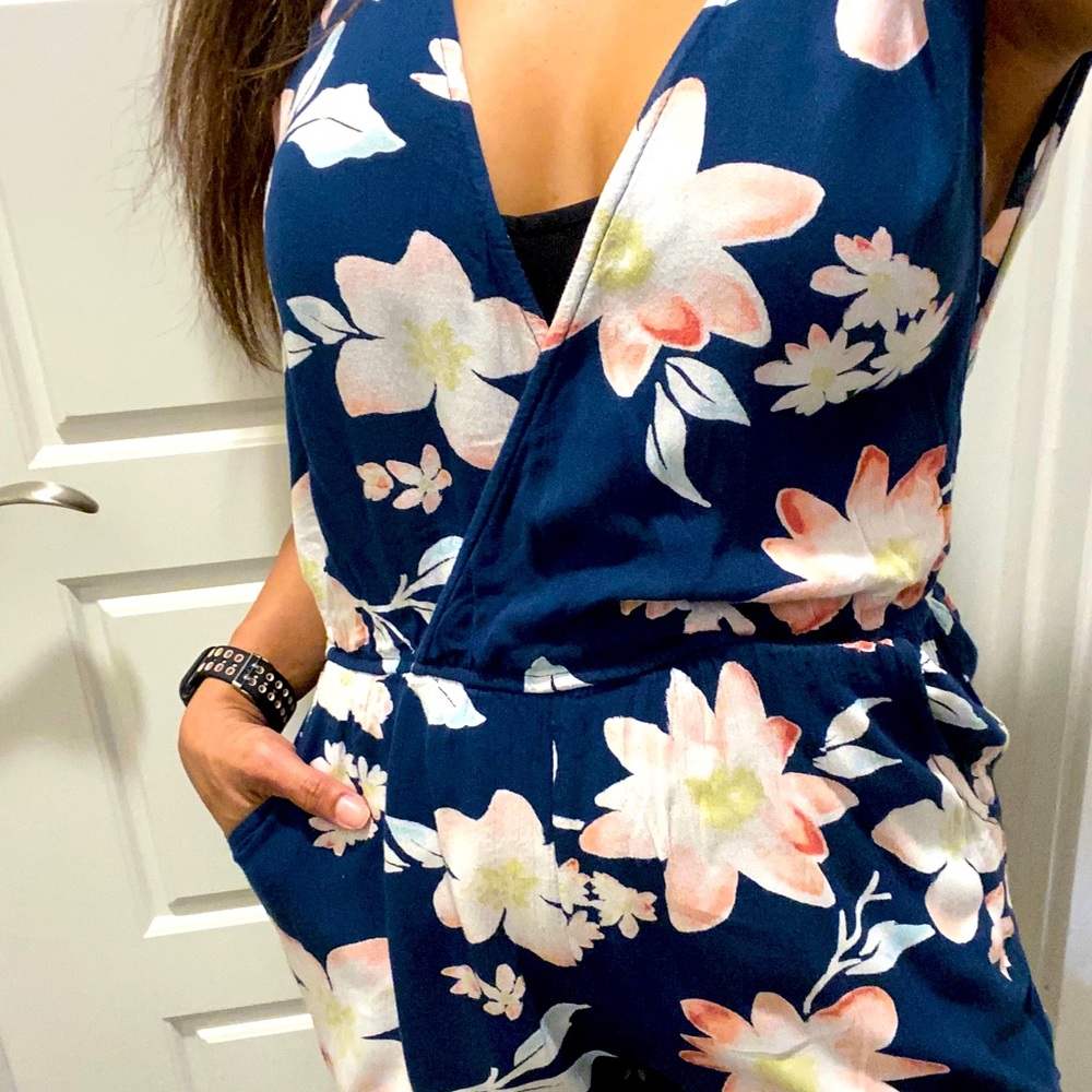 Billabong romper XS